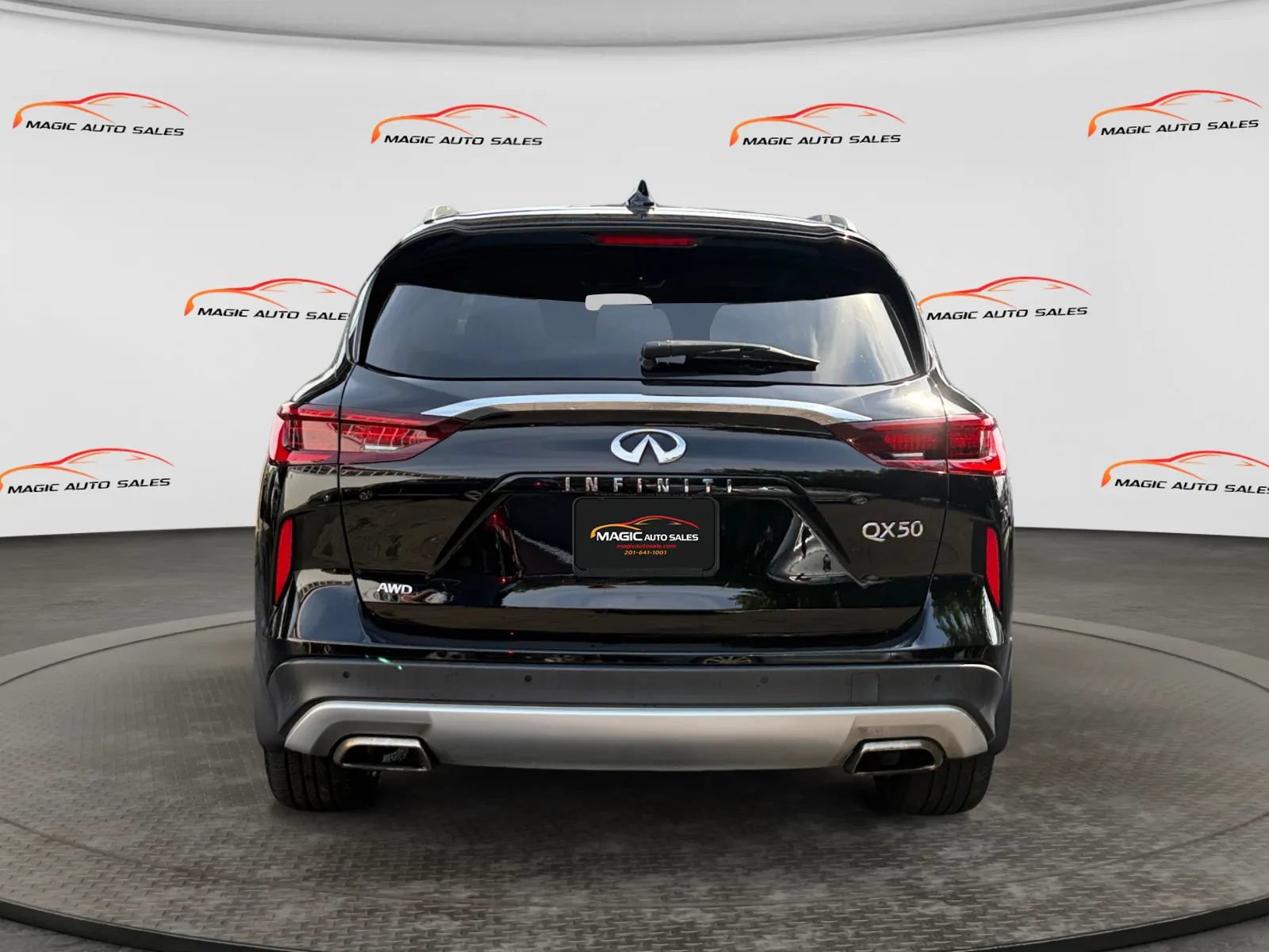 Used 2022 INFINITI QX50 Luxe AWD/4WD image 9