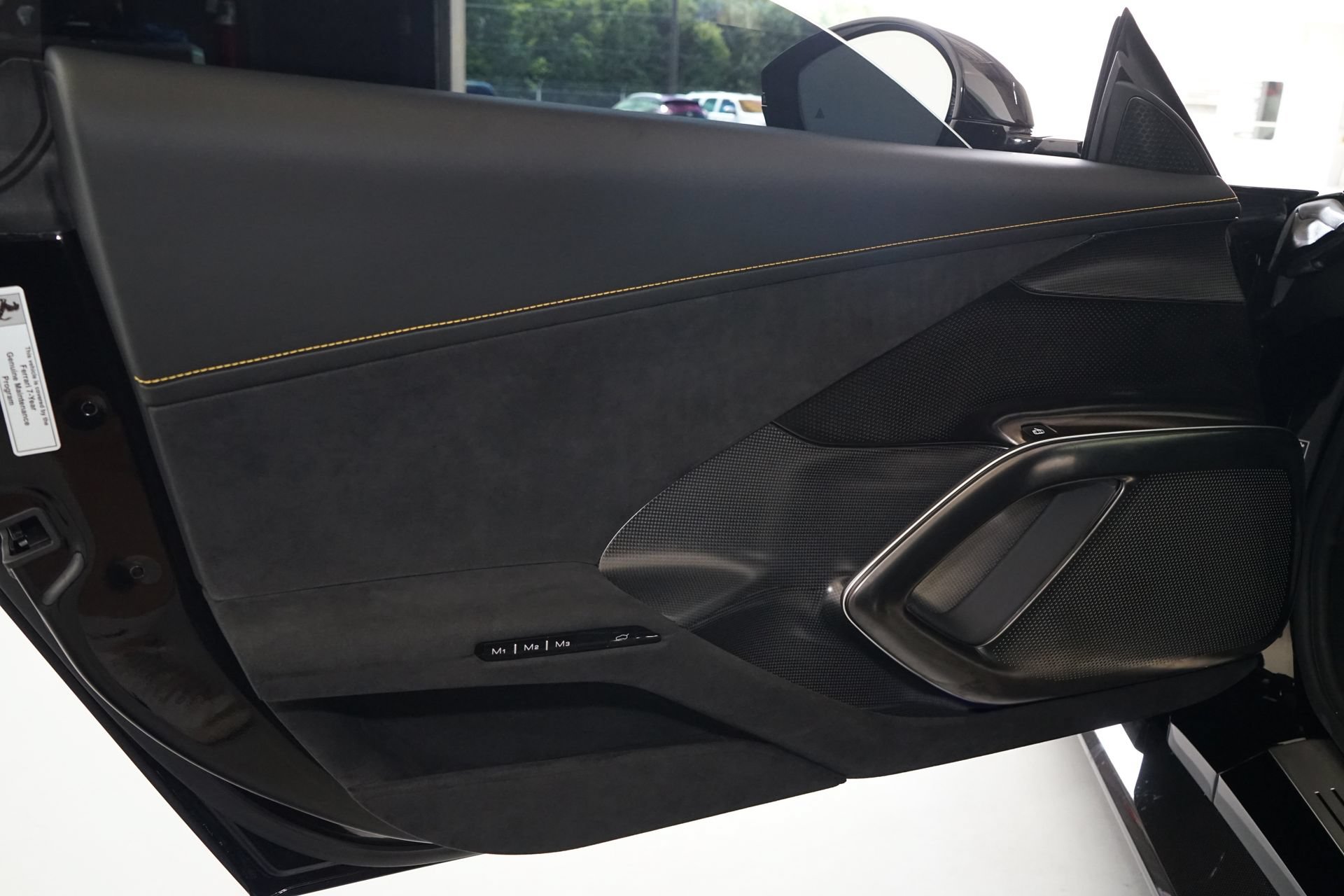 Used 2025 Ferrari 12Cilindri RWD image 30