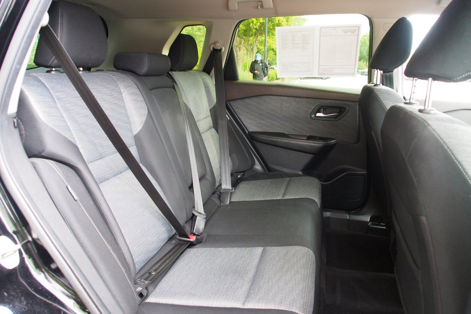 Used 2023 Nissan Rogue SV AWD/4WD image 14