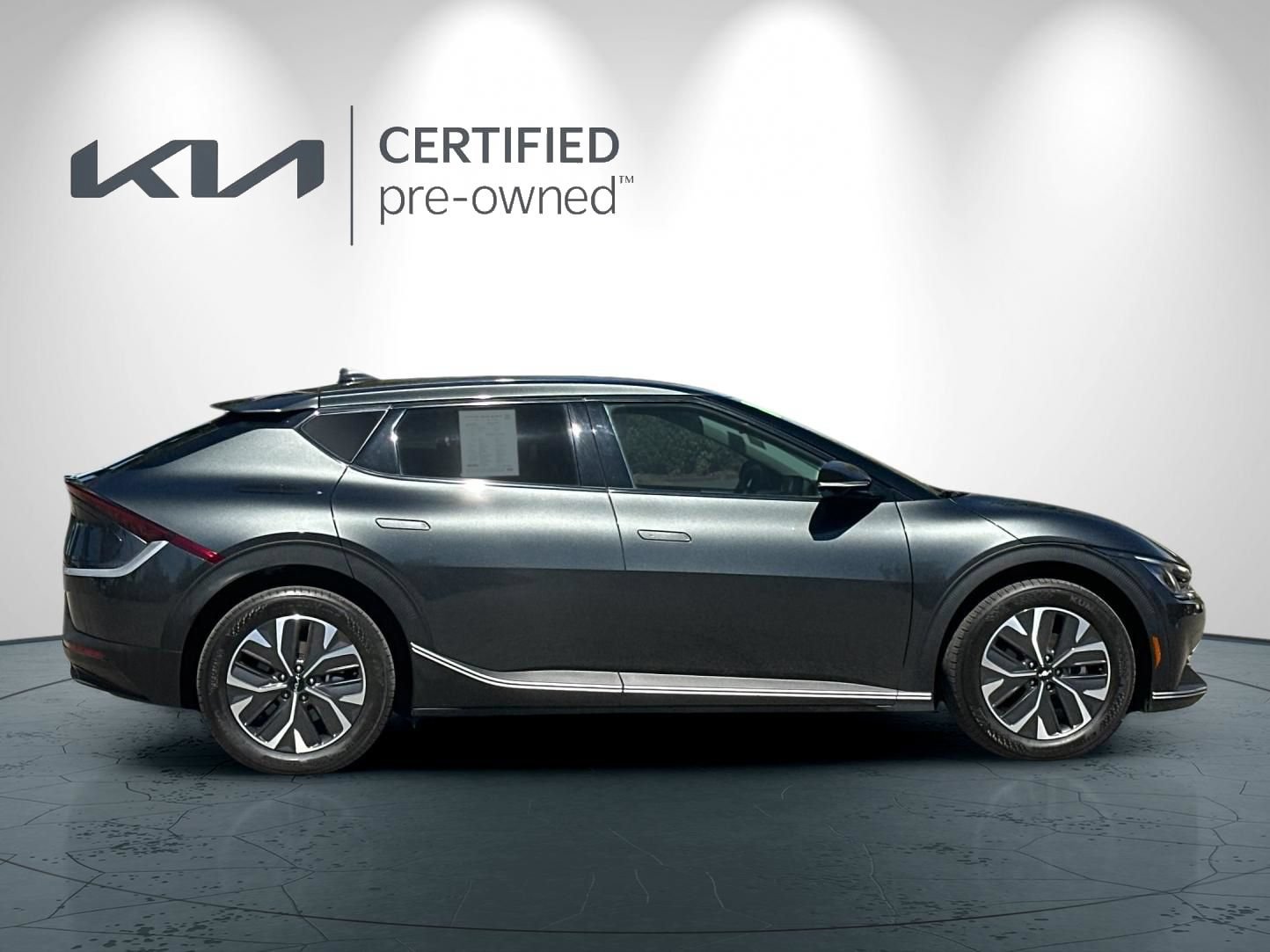Certified 2024 Kia EV6 Light RWD image 3