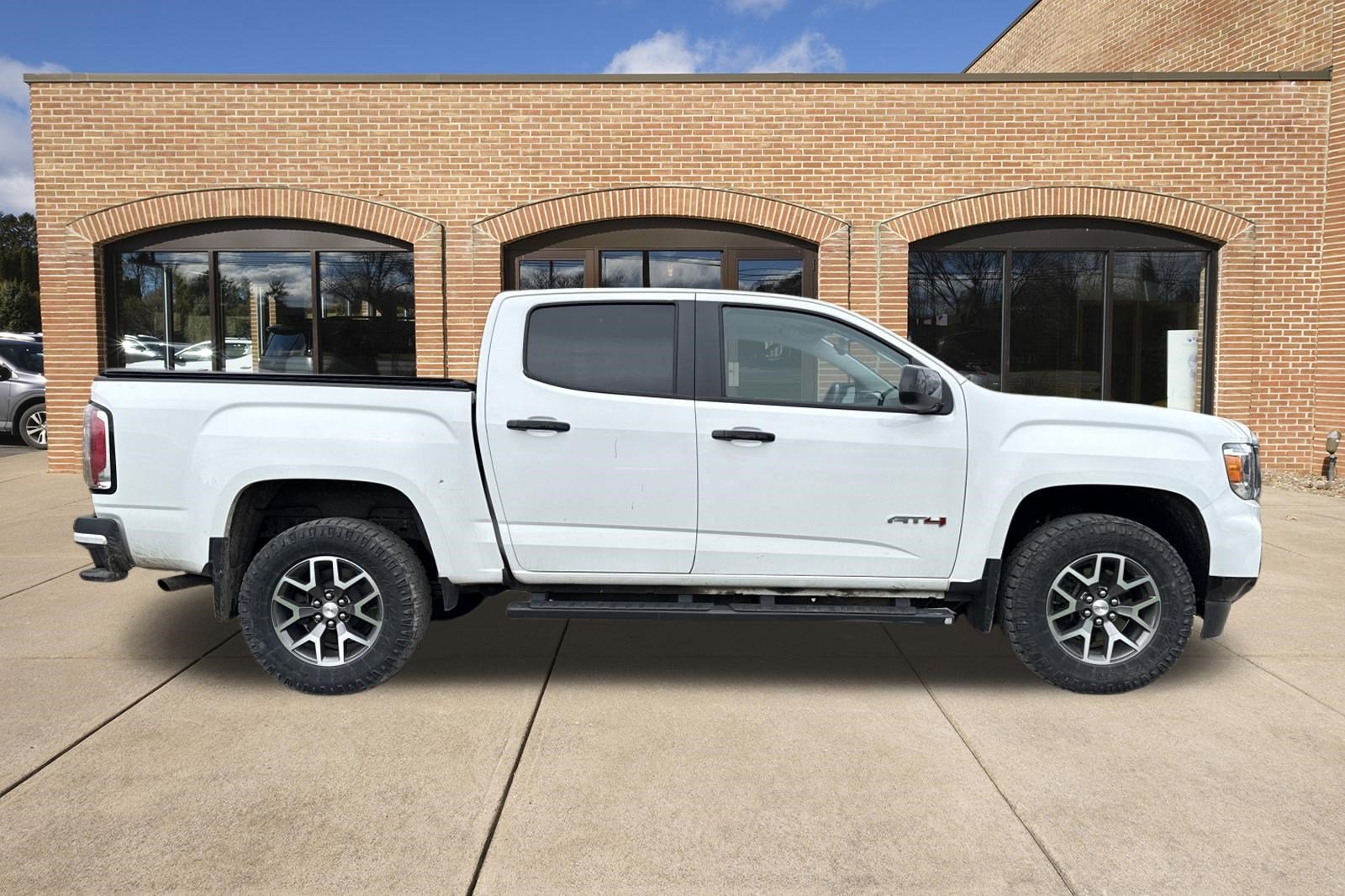 Used 2021 GMC Canyon AT4 w/ Trailering Package image 2