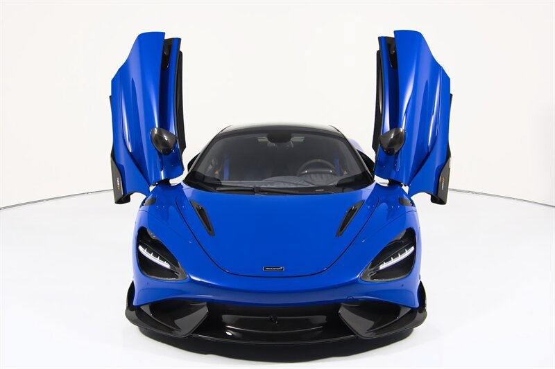 Used 2022 McLaren 765LT RWD image 4