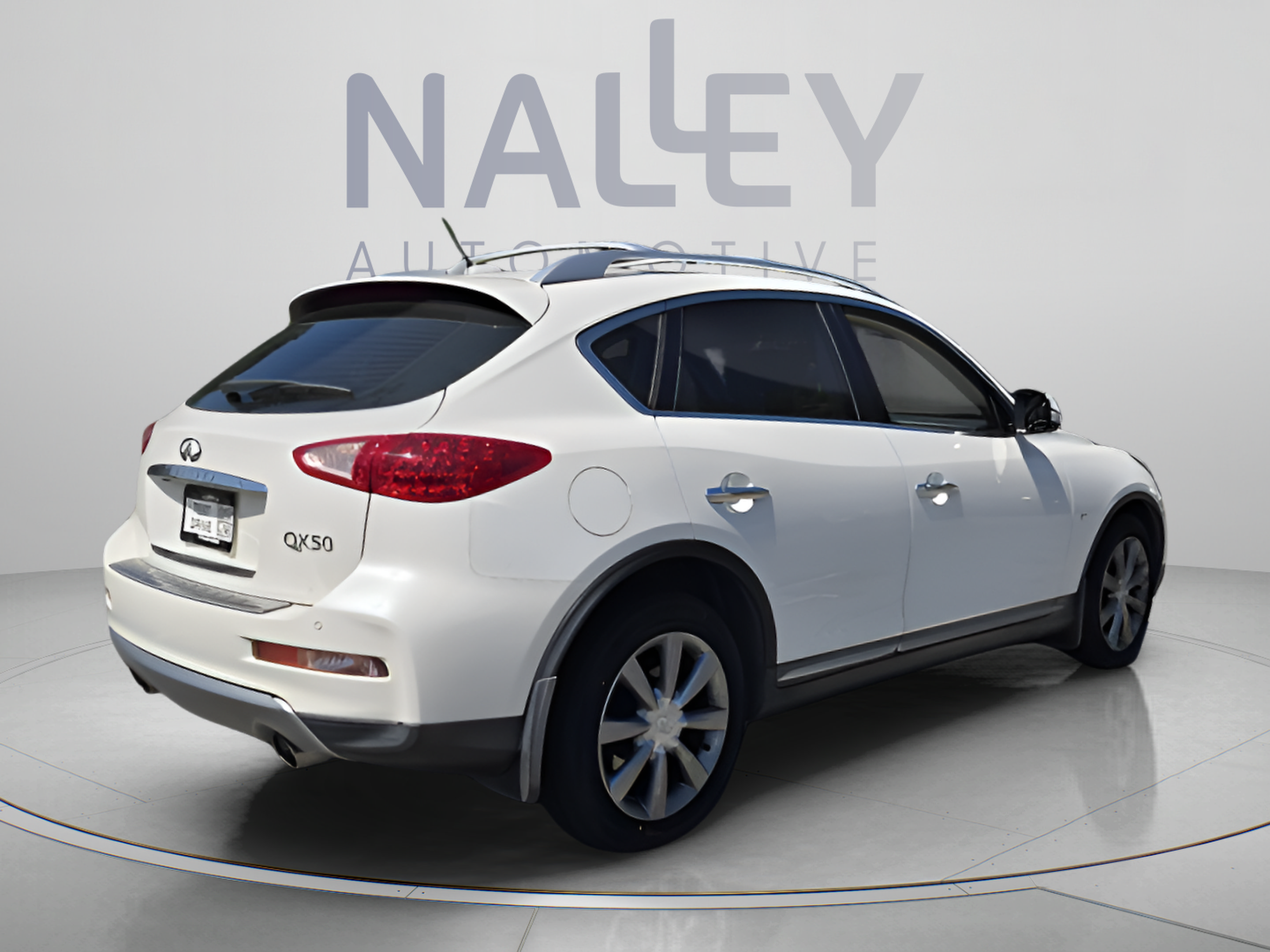Used 2017 INFINITI QX50 AWD w/ Premium Plus Package image 5