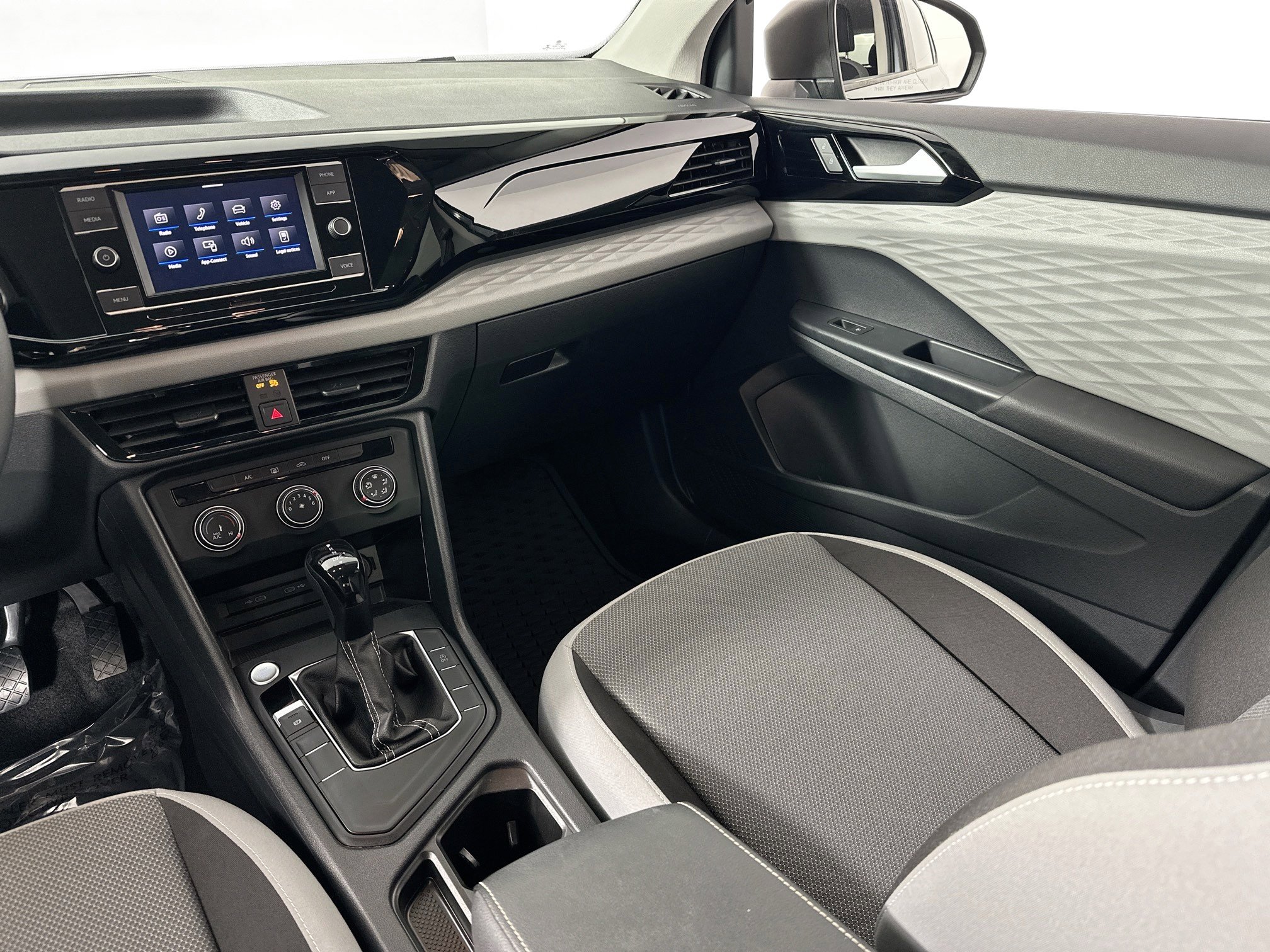 Used 2022 Volkswagen Taos S FWD image 21