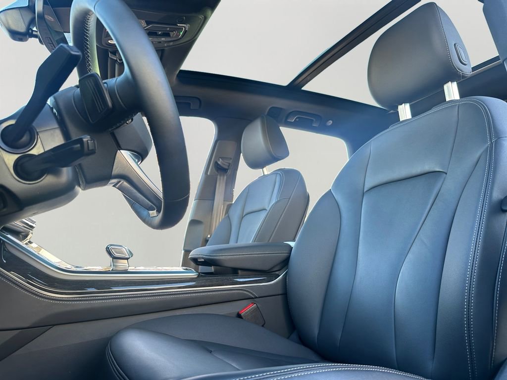 Used 2025 Audi Q7 3.0T Premium Plus image 22