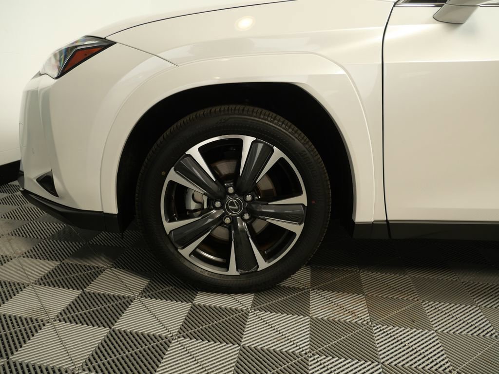 Certified 2025 Lexus UX 300h AWD w/ Accessory Package (Z1) image 8