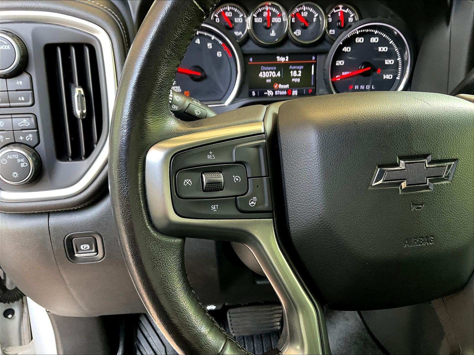 Used 2020 Chevrolet Silverado 1500 RST AWD/4WD image 12