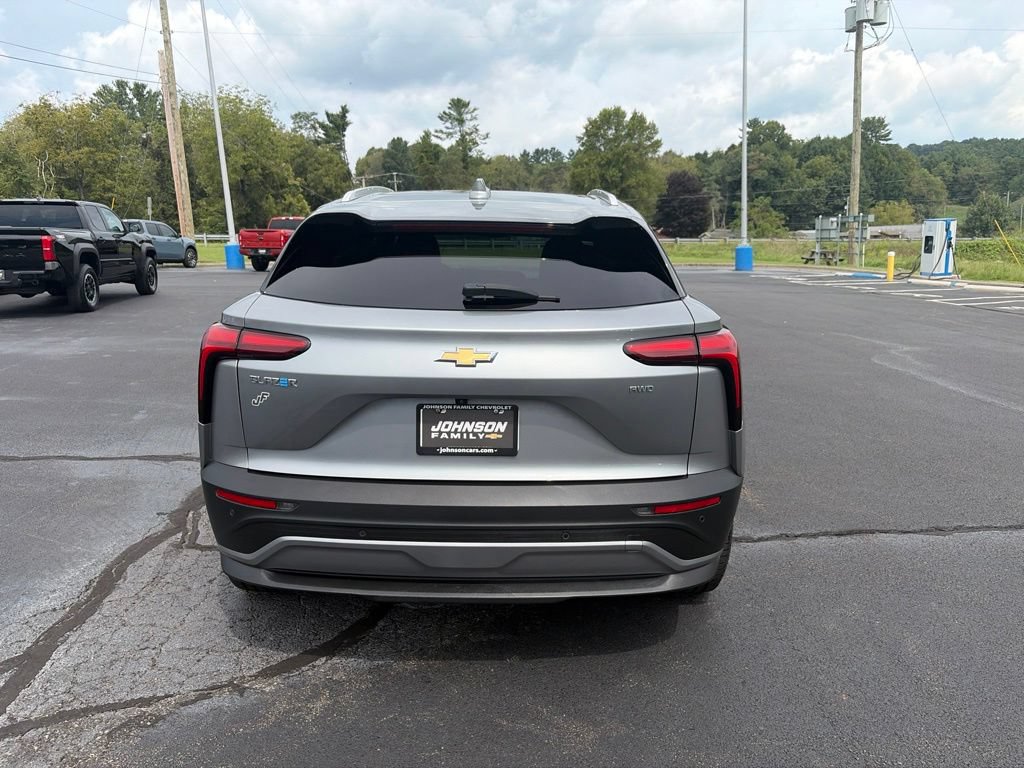 Used 2024 Chevrolet Blazer EV LT AWD/4WD image 9
