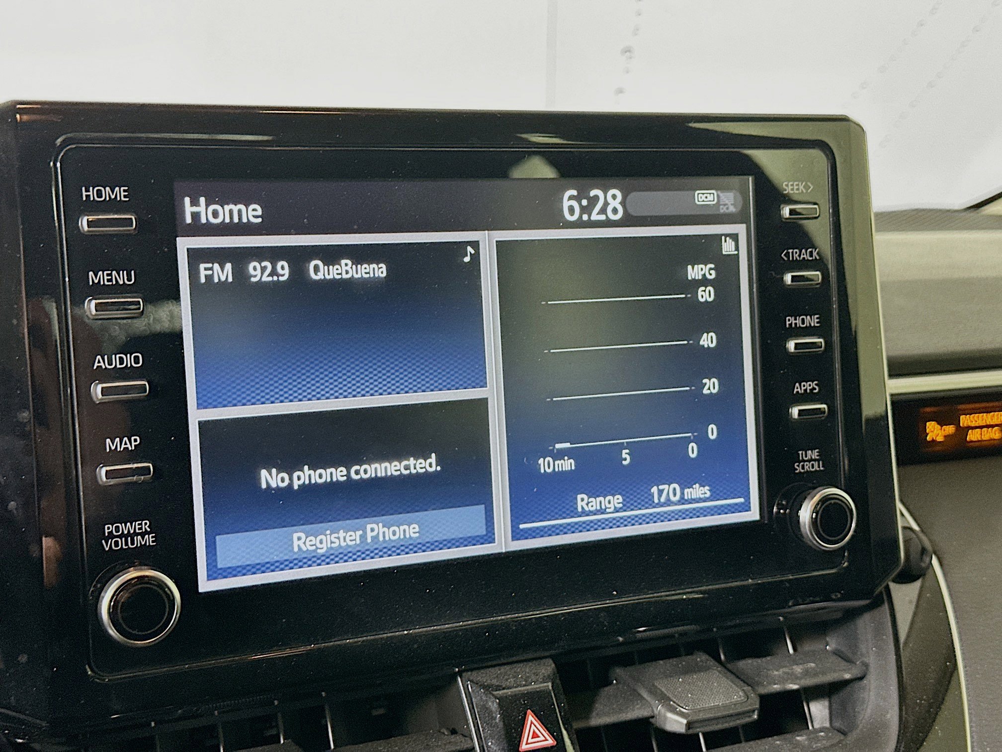 Used 2020 Toyota Corolla LE image 19