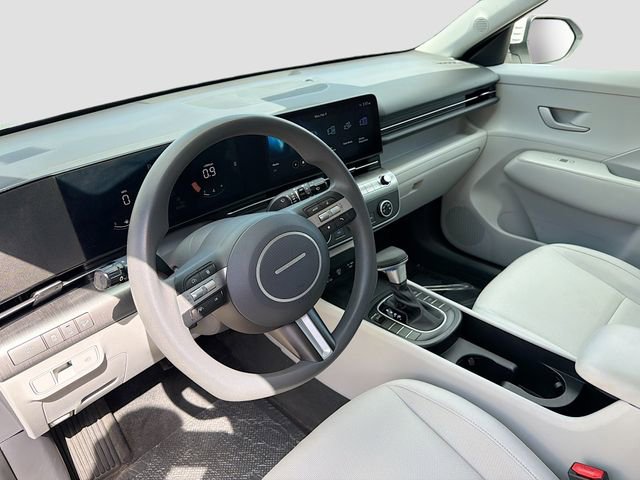 Used 2024 Hyundai Kona SE image 9