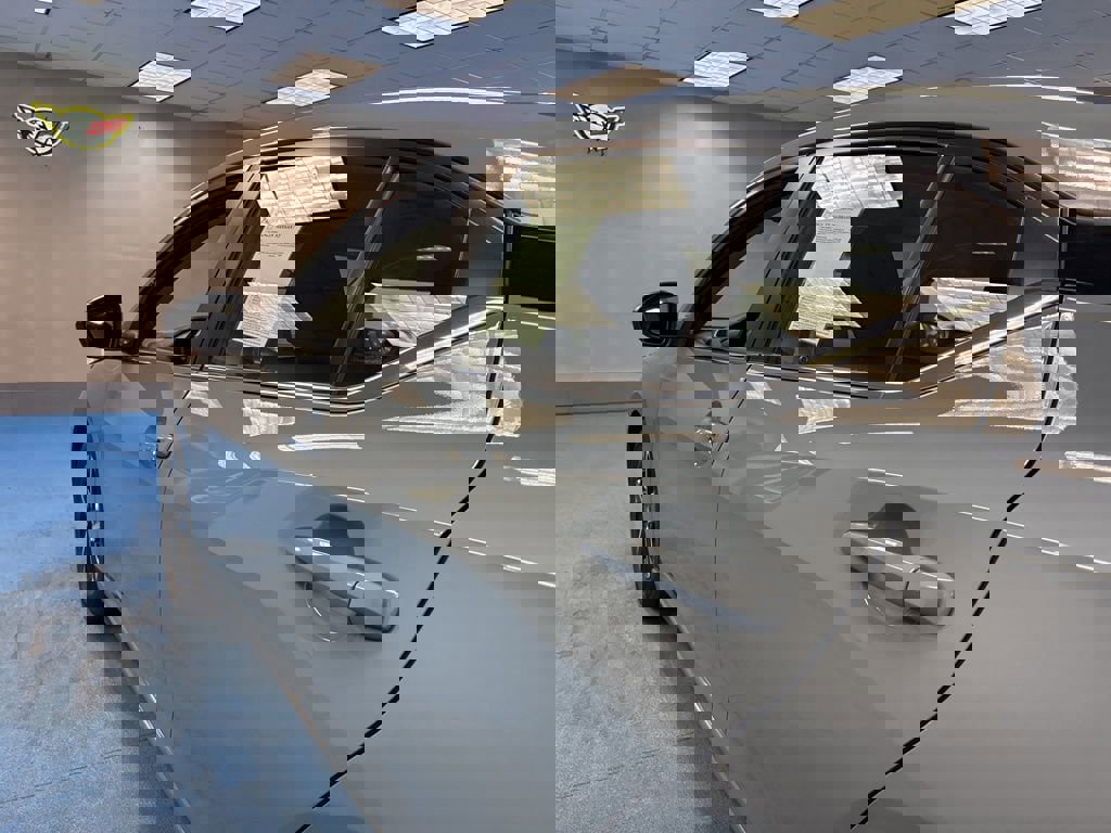 Used 2025 Nissan Sentra SV w/ All-Weather Package FWD image 17