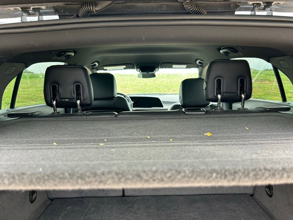 Used 2024 Cadillac XT4 Premium Luxury FWD image 8