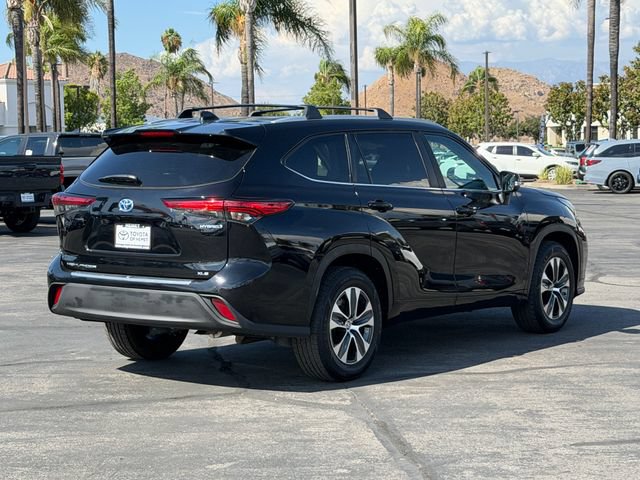 Used 2023 Toyota Highlander XLE FWD image 5