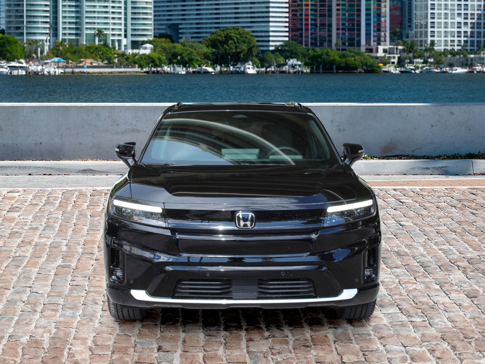 New 2026 Honda Prologue Touring image 2