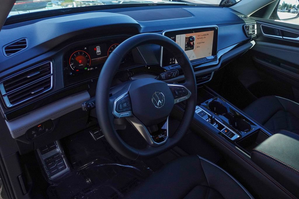 New 2026 Volkswagen Atlas Peak Edition image 13