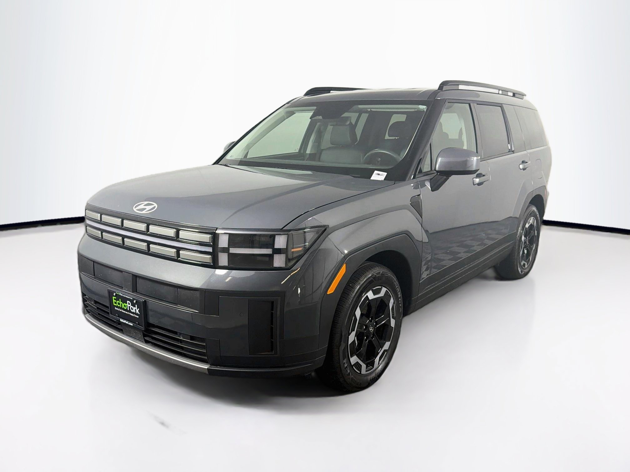 Used 2026 Hyundai Santa Fe SEL FWD image 3