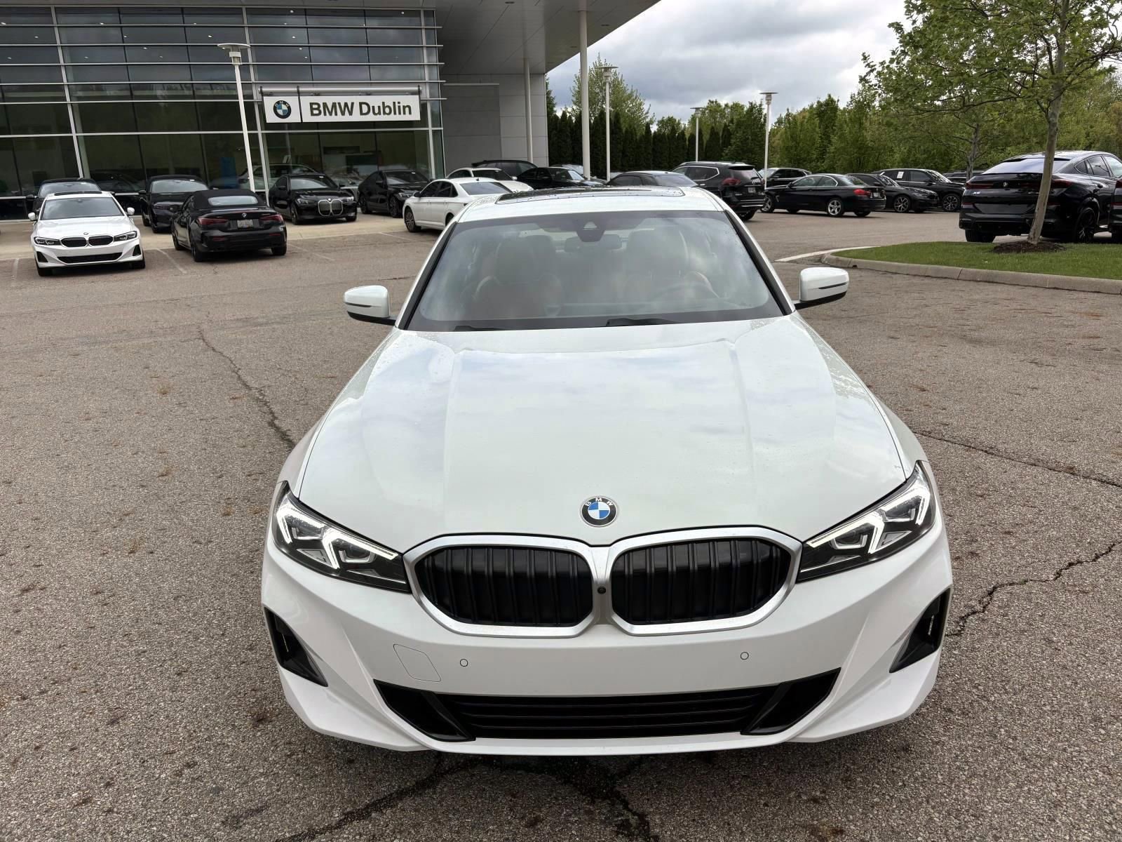 Used 2025 BMW 330i xDrive Sedan AWD/4WD image 2