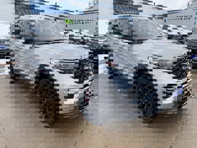 Used 2022 Ford Explorer ST w/ ST Street Pack image 2