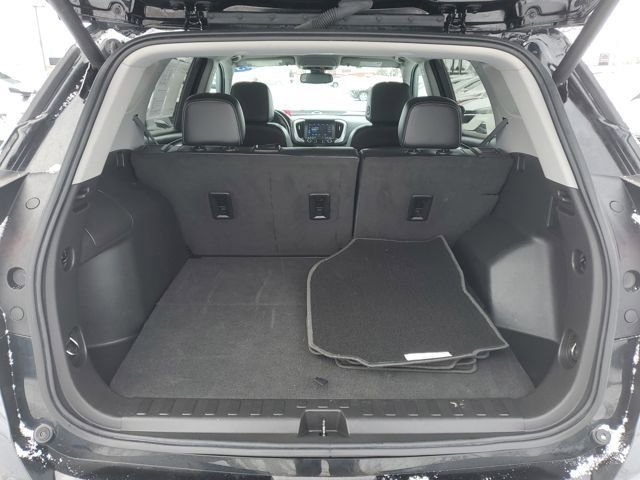 Used 2023 GMC Terrain SLT image 31