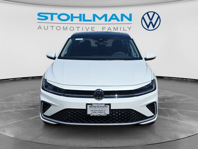 New 2027 Volkswagen Jetta SE FWD image 2