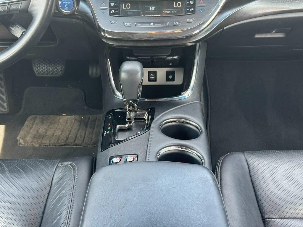 Used 2018 Toyota Avalon Limited FWD image 21