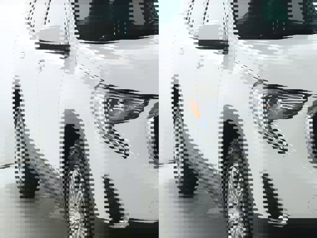 Used 2018 GMC Terrain SLE w/ Driver Convenience Package image 8