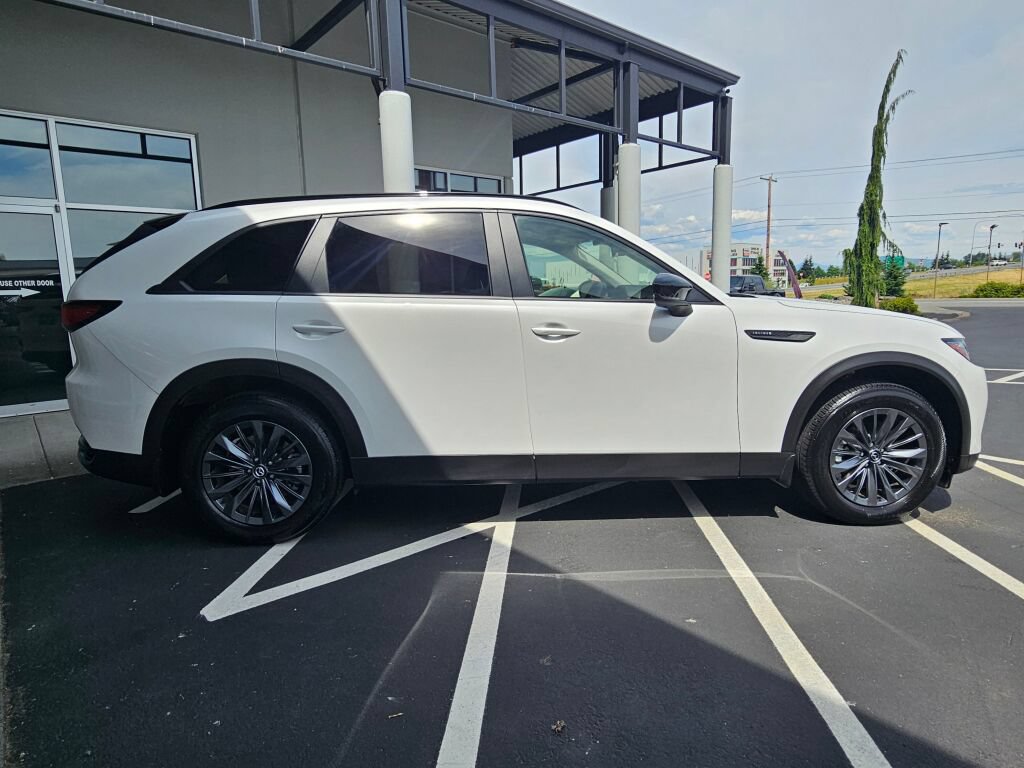 Used 2025 MAZDA CX-70 3.3 Turbo w/ Preferred Package AWD/4WD image 6