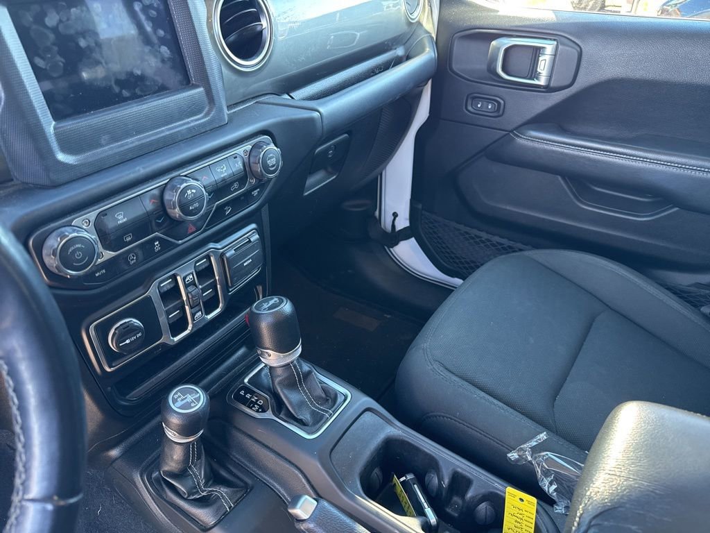 Used 2019 Jeep Wrangler Unlimited Sahara image 13