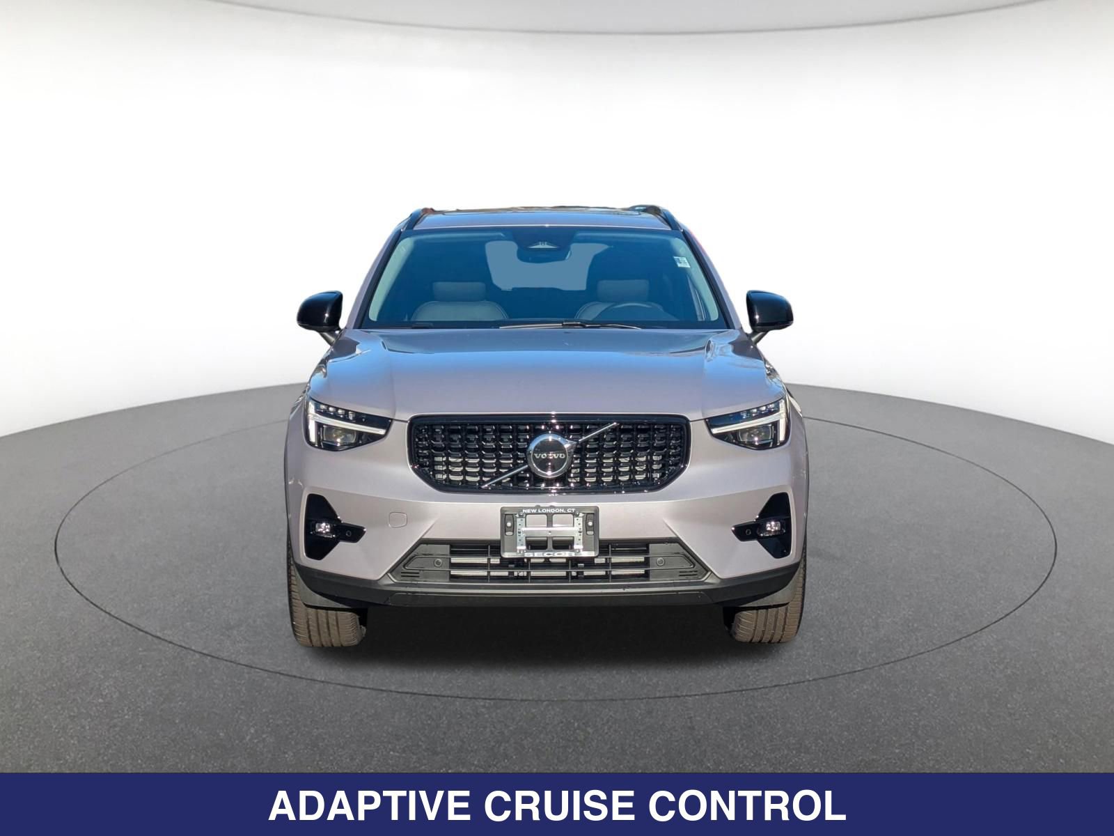 New 2026 Volvo XC40 B5 Plus w/ Protection Package Premier AWD/4WD image 2