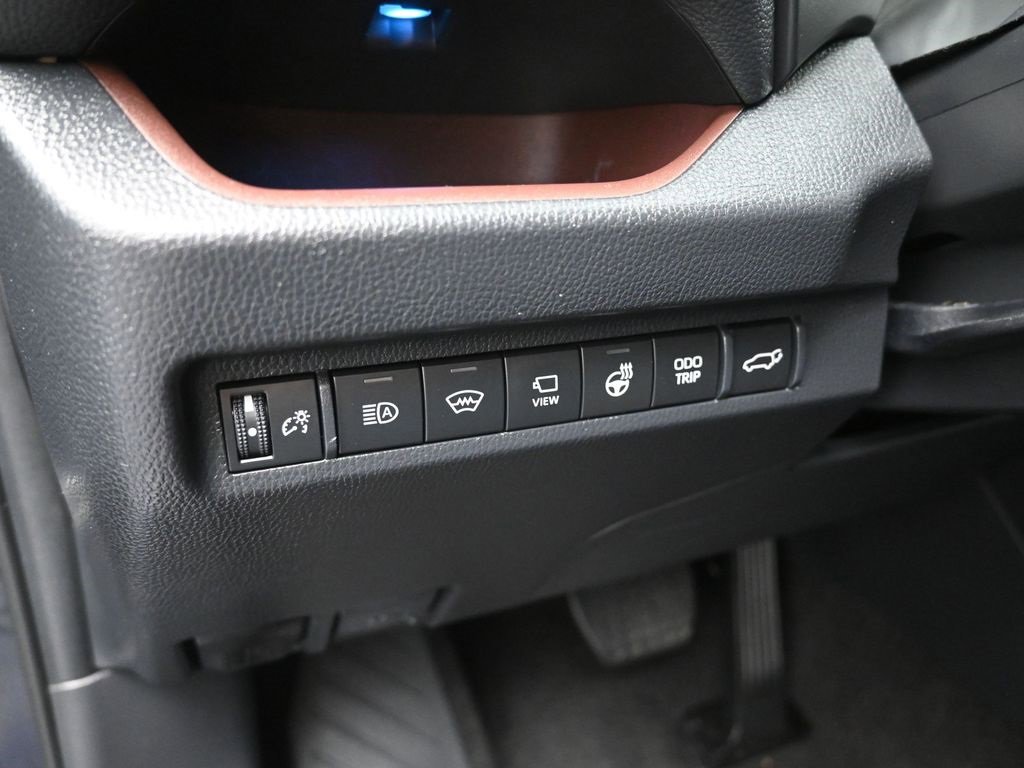 Used 2024 Toyota RAV4 Limited image 13
