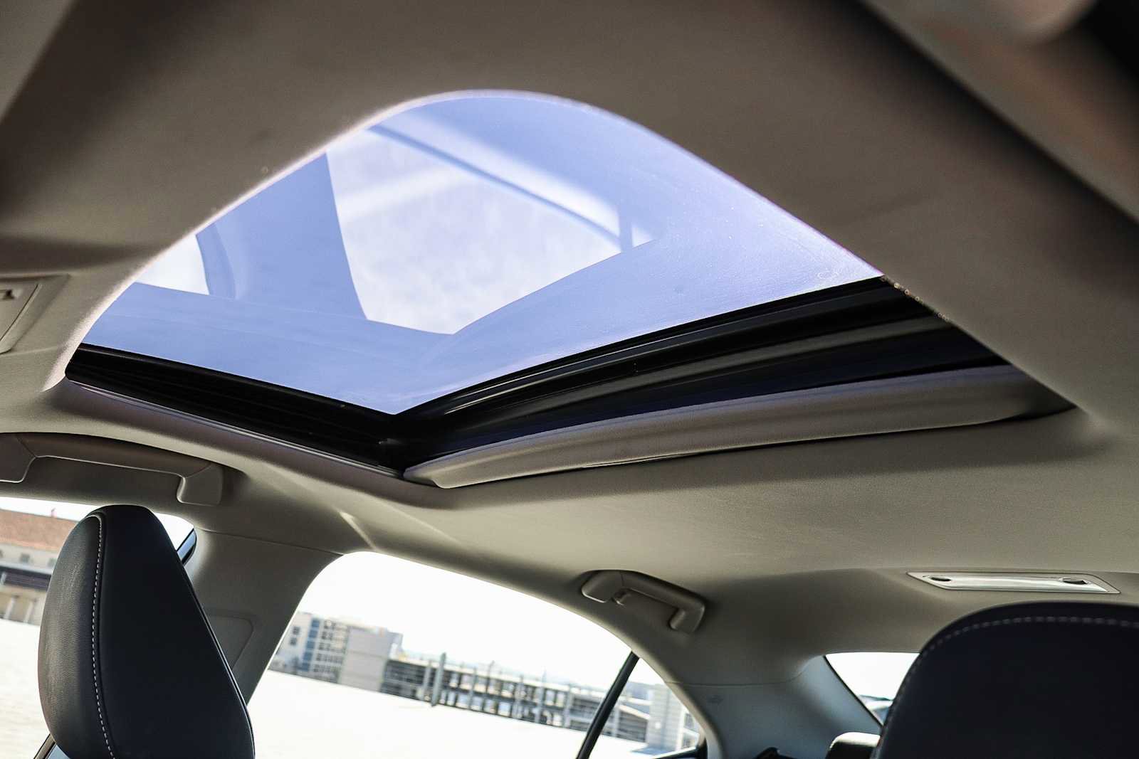 Used 2016 Lexus IS 200t image 36