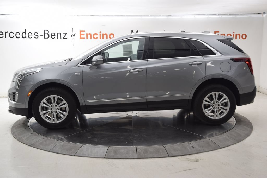 Used 2025 Cadillac XT5 Luxury FWD image 2