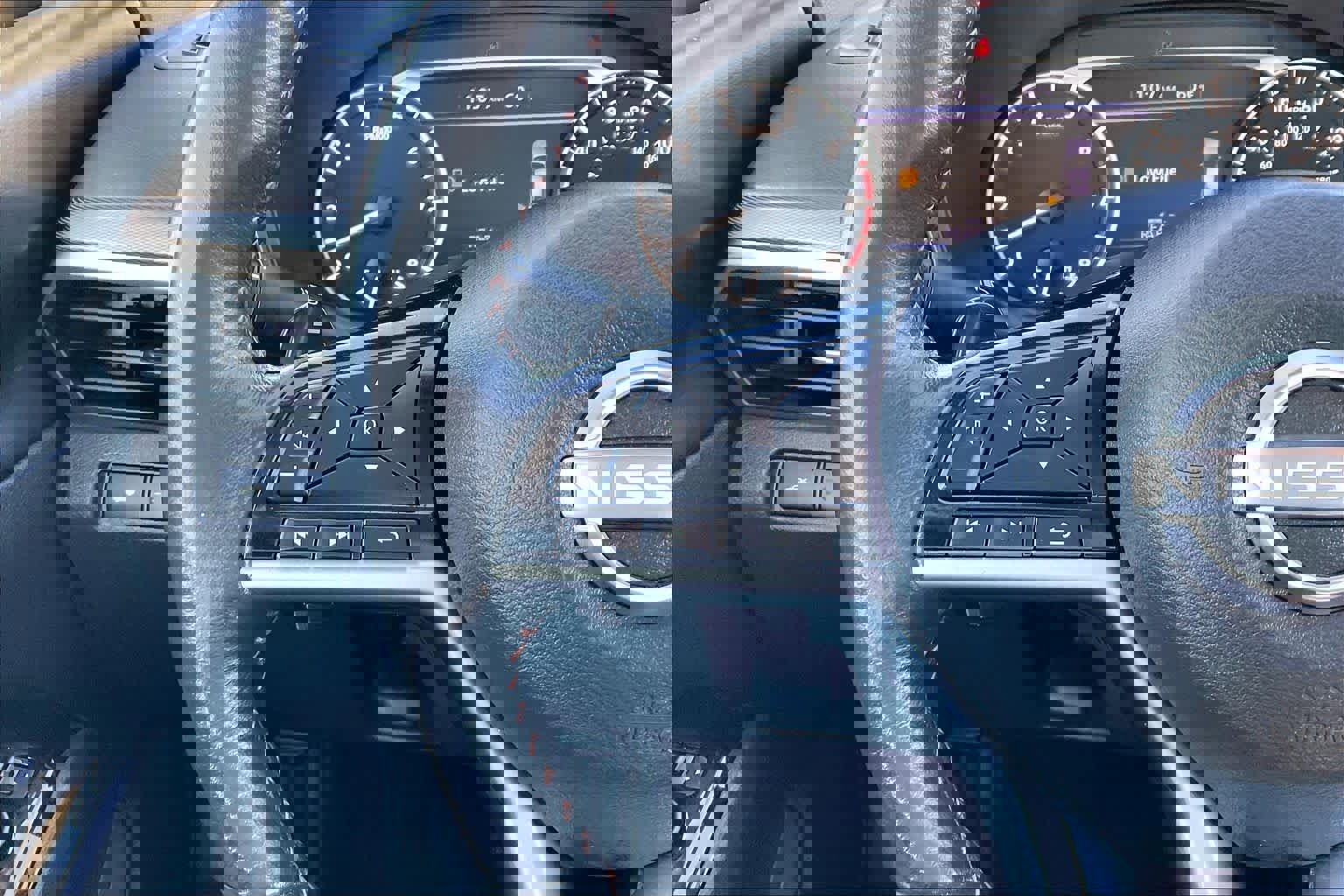 Used 2024 Nissan Altima 2.5 SR image 23