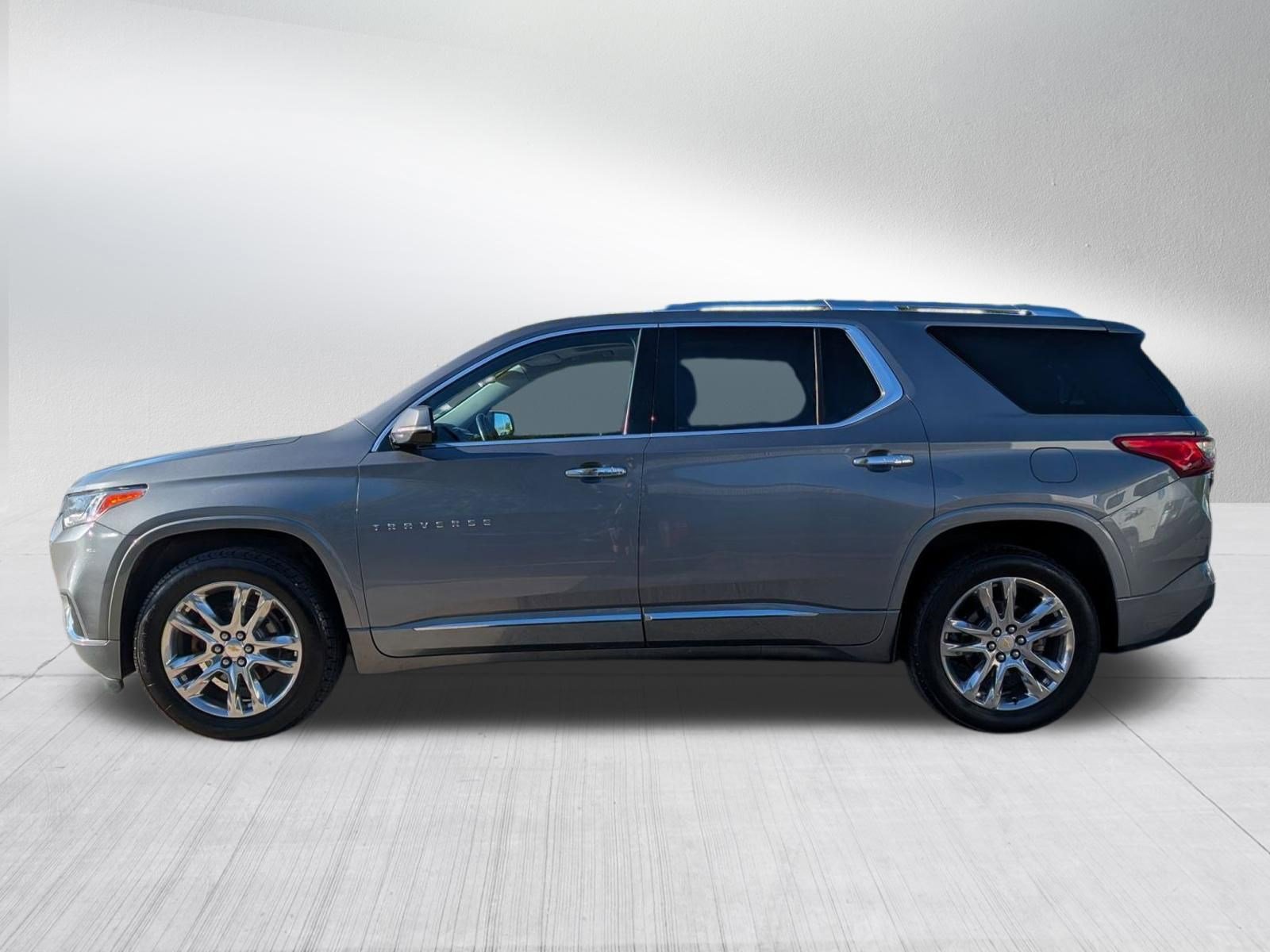 Used 2019 Chevrolet Traverse High Country w/ LPO, Floor Liner Package AWD/4WD image 2