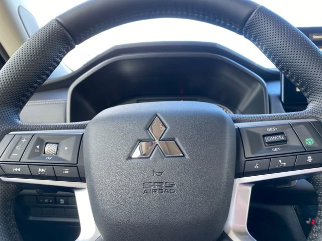 New 2026 Mitsubishi Outlander Trail Edition image 16