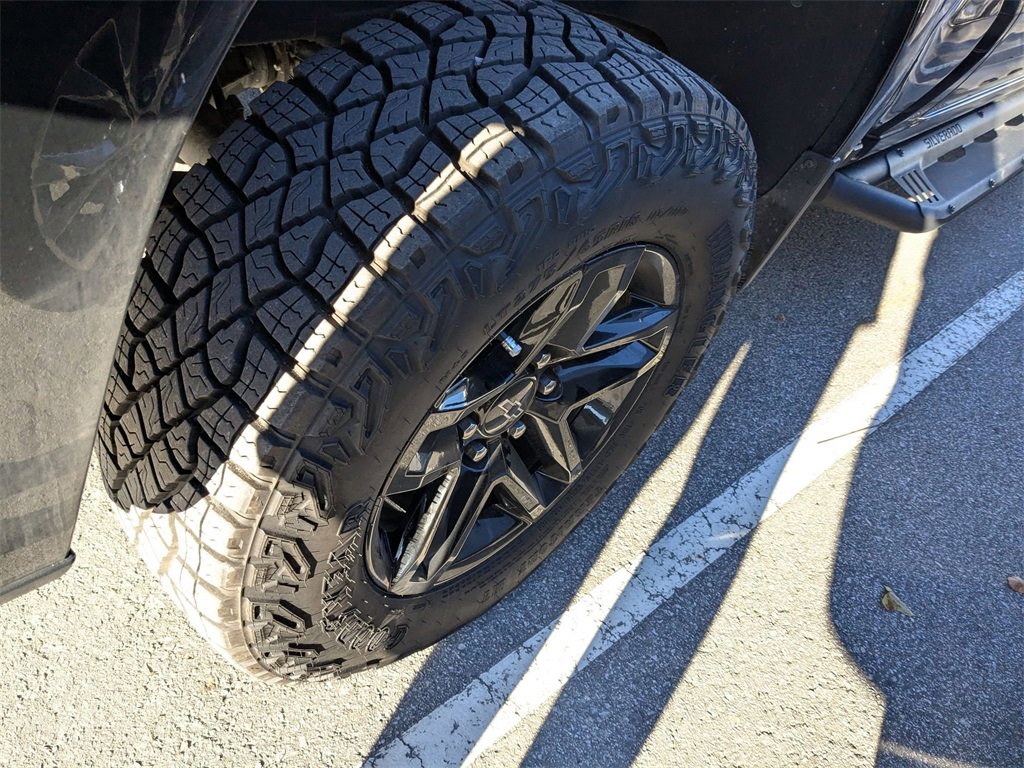 Used 2024 Chevrolet Silverado 1500 LT Trail Boss w/ LT Trail Boss Premium Package image 11