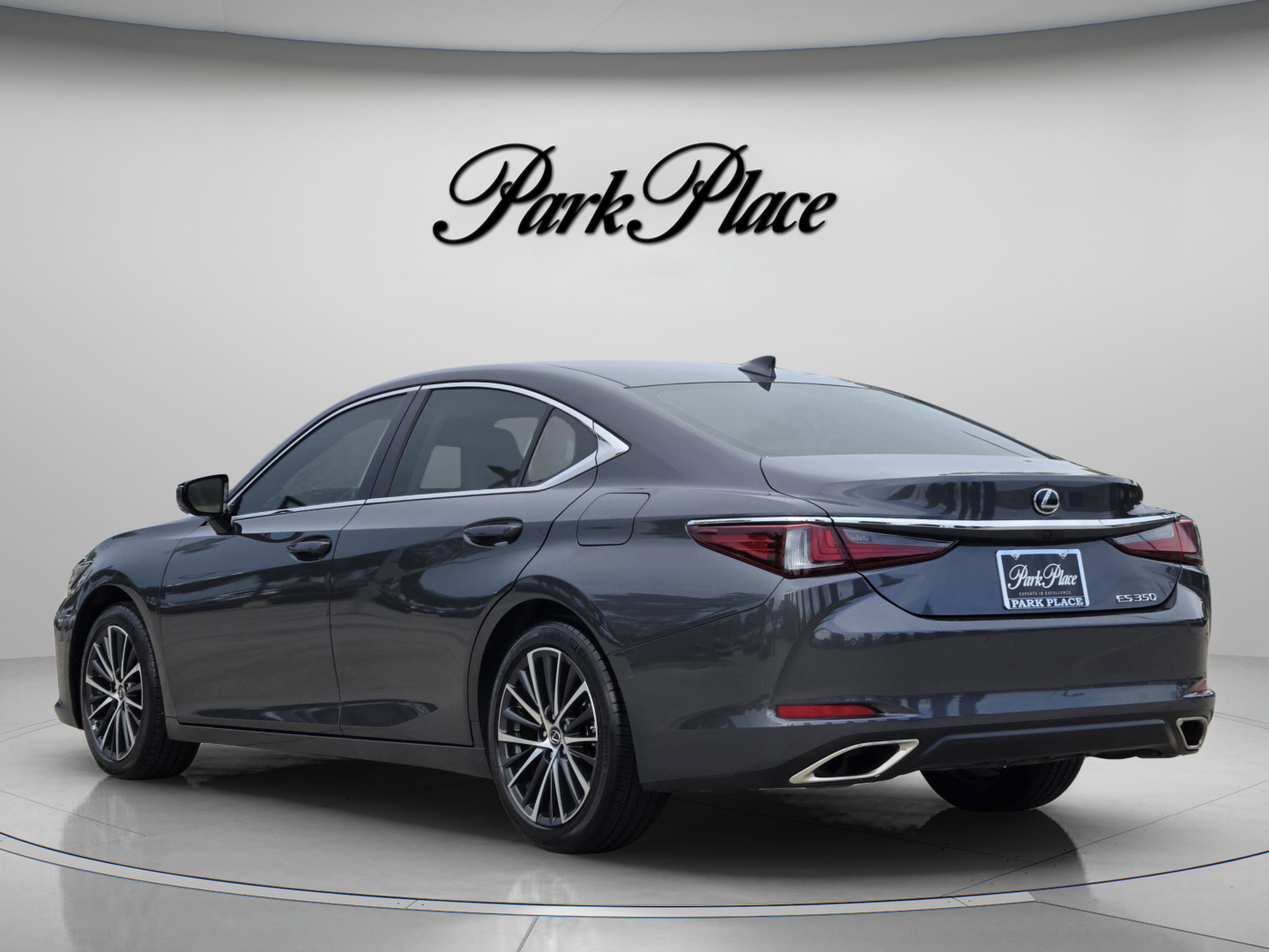 Used 2025 Lexus ES 350 Premium w/ Premium Package FWD image 3