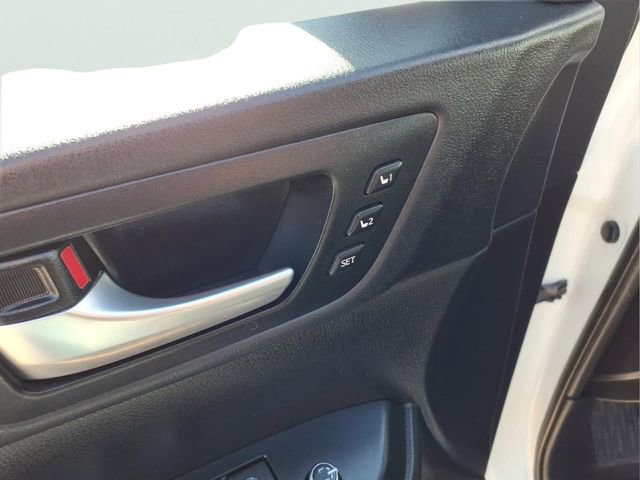 Used 2019 Toyota Highlander Limited image 18