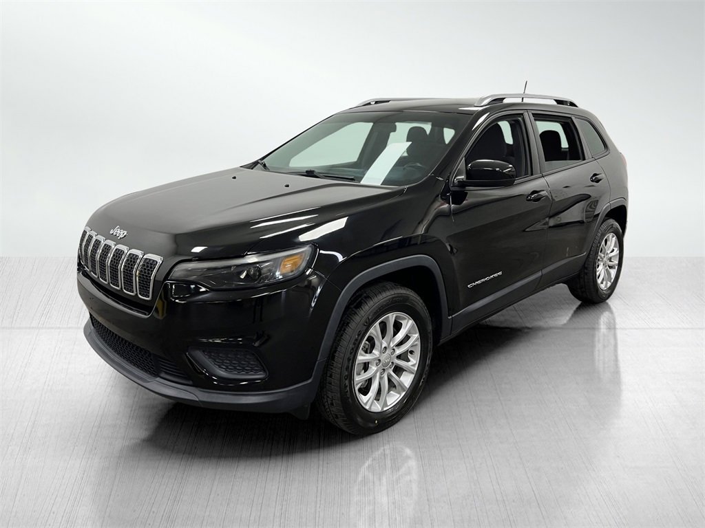 Used 2020 Jeep Cherokee Latitude w/ Cold Weather Group image 2