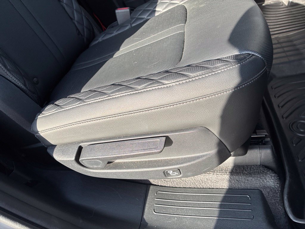 Used 2023 Kia Sorento SX AWD/4WD image 27
