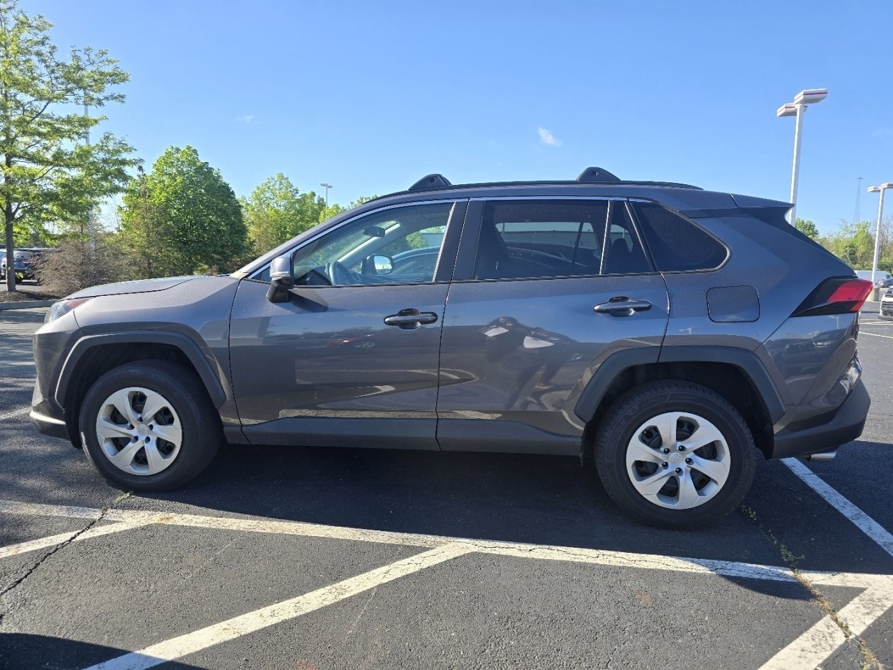 Used 2020 Toyota RAV4 LE w/ All Weather Liner Package image 4