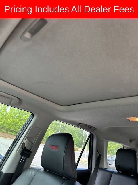 Used 2019 Toyota 4Runner TRD Off-Road Premium AWD/4WD image 4