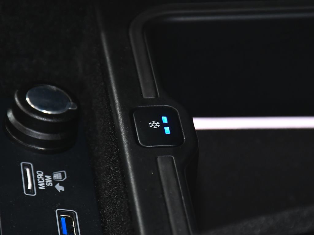 Used 2022 Land Rover Range Rover Westminster Edition image 48