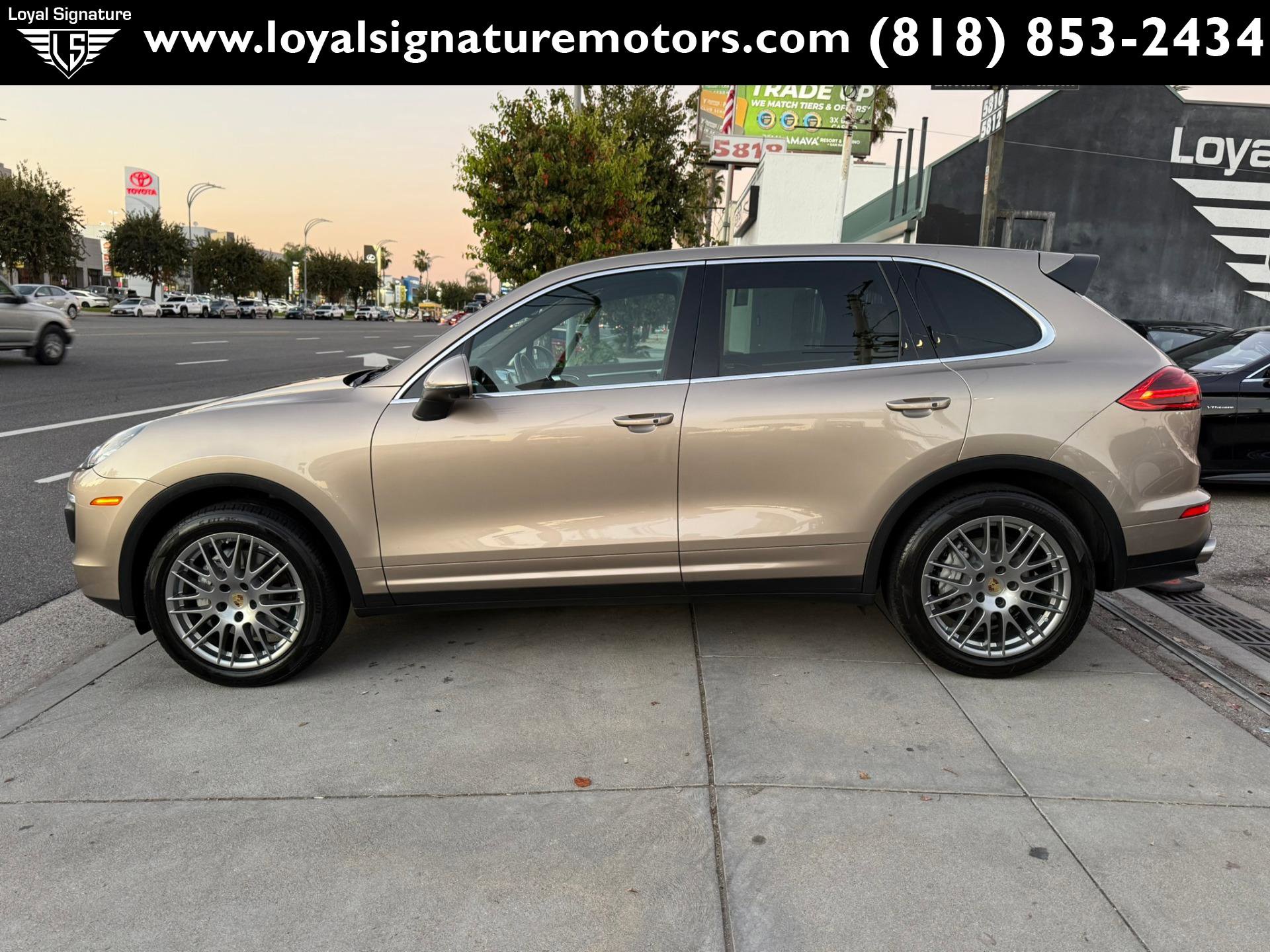 Used 2017 Porsche Cayenne S AWD/4WD image 4