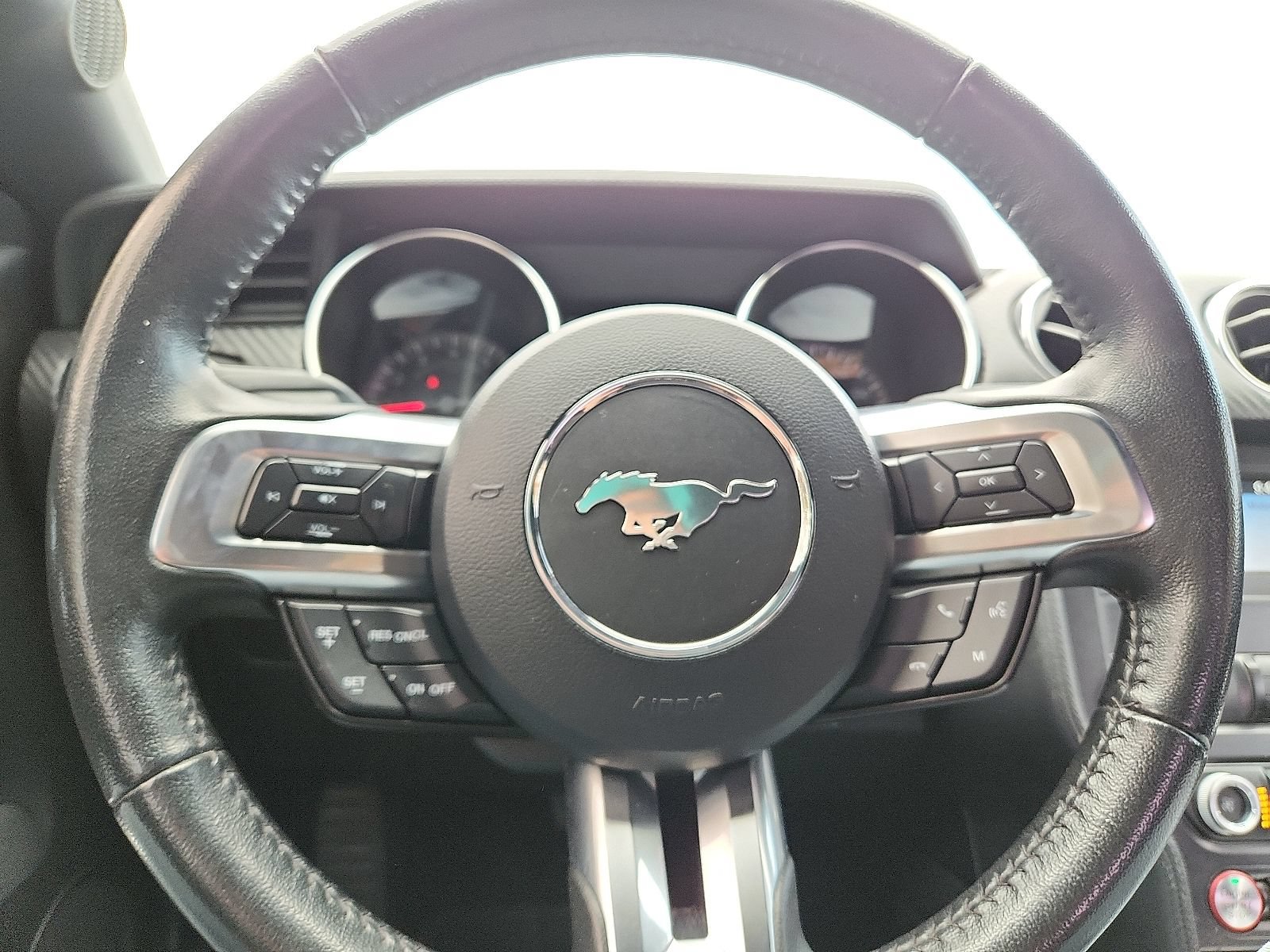 Used 2022 Ford Mustang Coupe RWD image 19