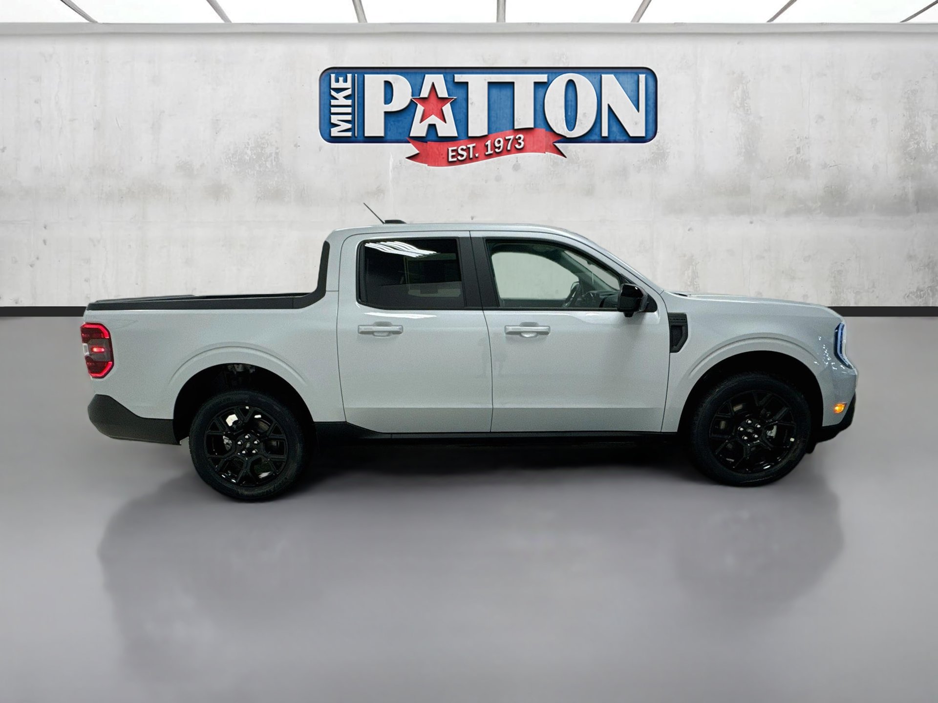 New 2026 Ford Maverick Lariat w/ Black Appearance Package AWD/4WD image 8