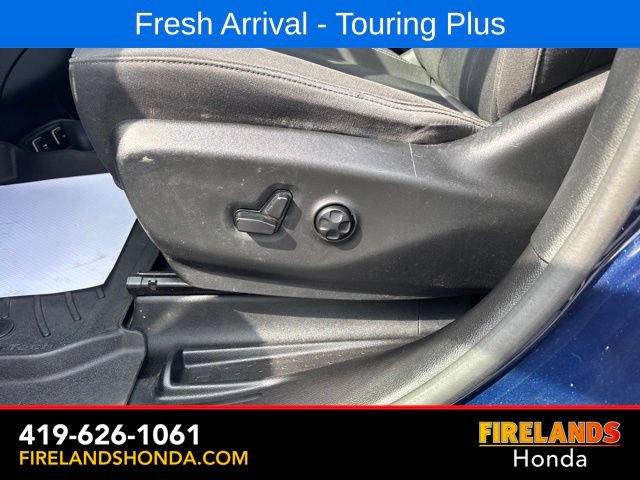 Used 2019 Chrysler Pacifica Touring Plus w/ S Appearance Package FWD image 18