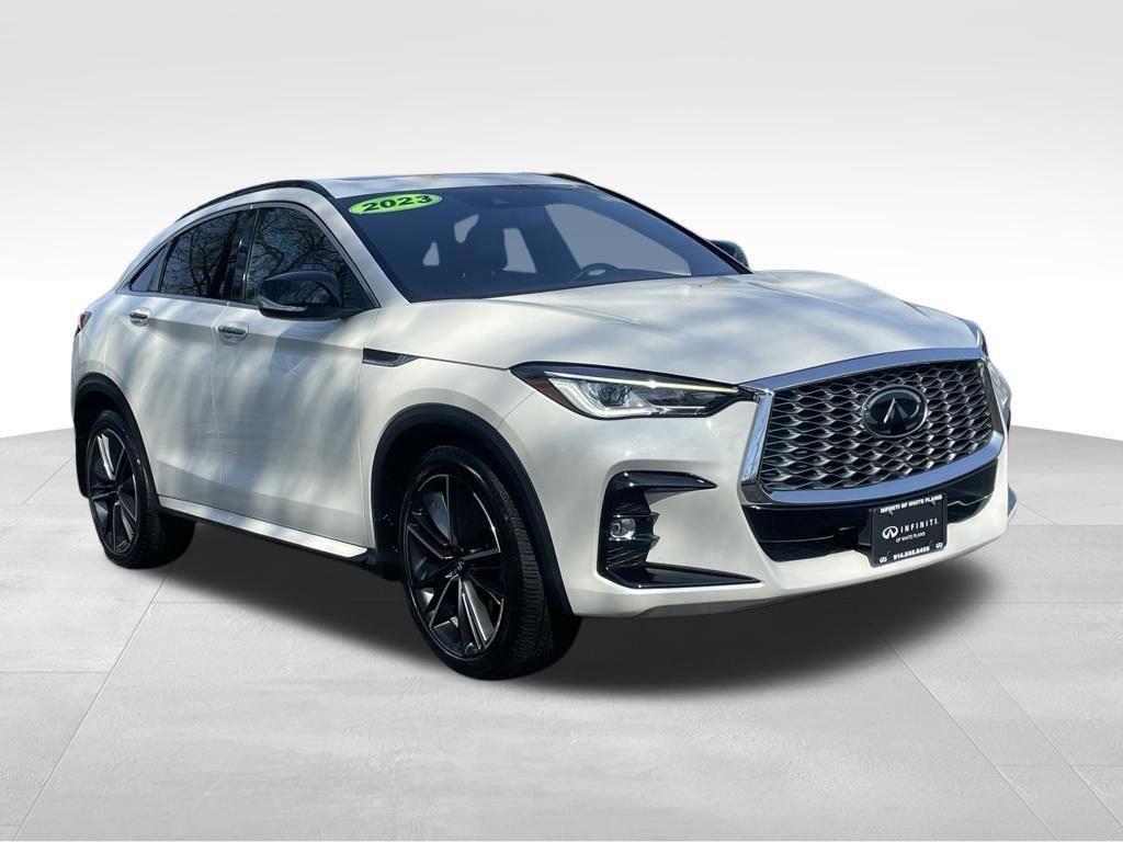 Certified 2023 INFINITI QX55 Luxe w/ Cargo Package AWD/4WD image 3