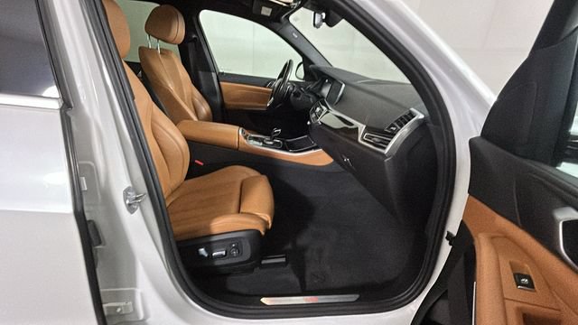 Used 2019 BMW X5 xDrive40i AWD/4WD image 32