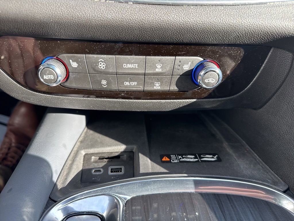 Certified 2023 Buick Enclave Essence image 26